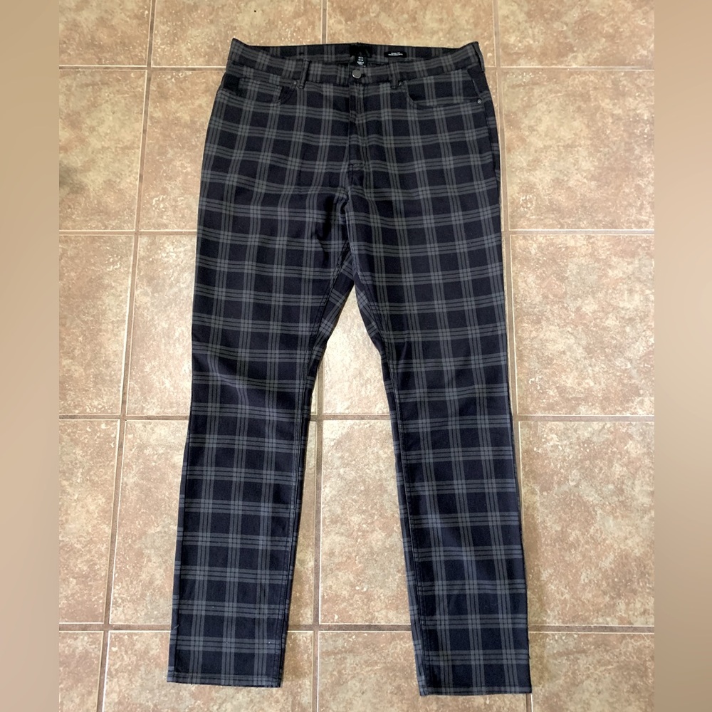 H&M slim fit twill pants